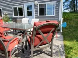 Cozy Ocean Retreat 2 Min Walk to Surf