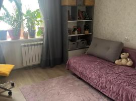 1-кімнатна квартира, hotel v destinácii Charkov