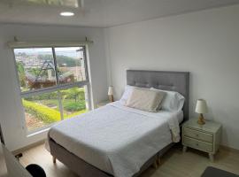 Habitaciónes Casa Holiday Fusa, hótel í Fusagasuga