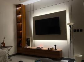 استديو مودرن انيق واسع Modern cozy studio, hotel i Riyadh