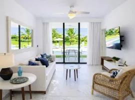 Luxury Swim-Up in Punta Cana with Dream Pool