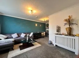 Warm & Stylish Stay Near Everything you need