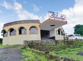 OYO 49075 Hotel Sadanand，拉特納吉里的飯店