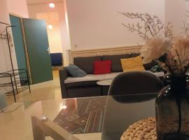 Apparts Coeur Historique de Thiers - Tarifs dégressifs - Idéal PROS, hotel in Thiers