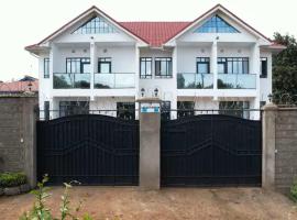 Legacy by Fralec، فندق في نيري