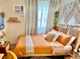 A'more Cosy Stay Near Nuvali at Fullerton Suites, Hotel in Silang
