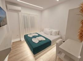 Sophias Suite perfect for couples Families, מלון בקמפוס פארוס
