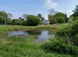 Viesnīca Gæstehus i den idylliske landsby Kattinge pilsētā Roskilde