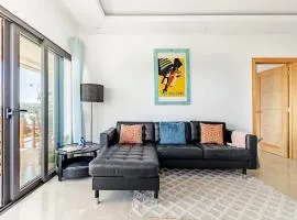 Modern Oceanview Retreat with Balcony and Walk to Bay