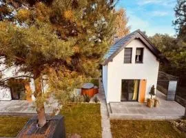 Holiday home, sea, jacuzzi, for 6 people