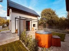 Holiday home with jacuzzi, for 2 people