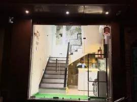 Hotel Krishna Tulsi Van - Near Bankey Bihari & ISKCON