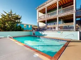 Dog-friendly home near beach with private pool, hot tub, pool table, decks & W/D