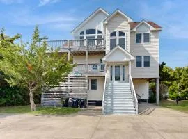 Beach home with private hot tub, pool, sound view & game room - dog-friendly