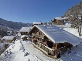 Chalet familial Les Gets - 5 chambres, 4 sdb, WIFI, Animaux admis, Parking - FR-1-671-333