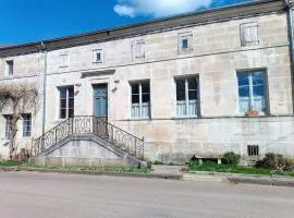 Maison de caractère paisible - 6 pers. - FR-1-585-186