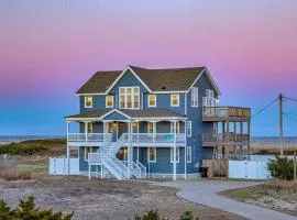 Dog-friendly oceanfront home with private outdoor pool, hot tub & central AC
