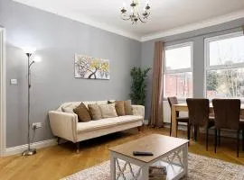 Henry's 3 Bedroom apartment in Finchley