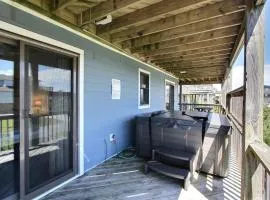 Dog-Friendly House w/ Private W/D, Private Hot Tub, Free WiFi