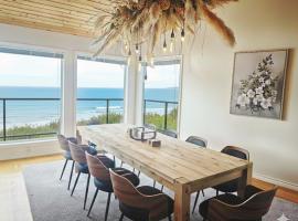 Perching Gull House Storms & Wildlife Watching Oceanfront View, hotel en Sooke