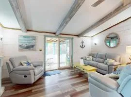 Coastal escape steps to beach - hot tub, outdoor shower, screened porch, decks