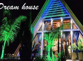 DREAM house by the sea in COCOland, hotel sa Epanomi