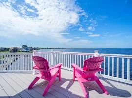 Waterfront home w/ private dock, hot tub, charcoal grill, A/C, multiple decks