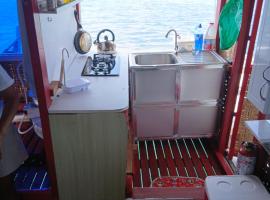 Bay walk, Hotel in Palawan