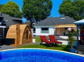 Luxuriöses Ferienhaus Anita mit Pool, Whirlpool und Sauna nahe Timmendorfer Strand, Travemünde und Lübeck