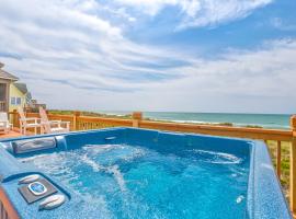Oceanfront dog-friendly home with private hot tub, ocean-view sundecks, AC & W/D, hotel v mestu Frisco