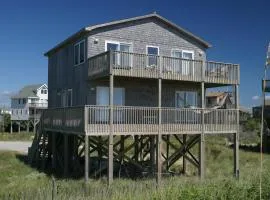 Oceanfront, Dog-Friendly House w/Central AC, Free WiFi, Shared Pool, Private W/D