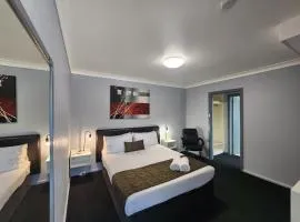 Crest Motor Inn
