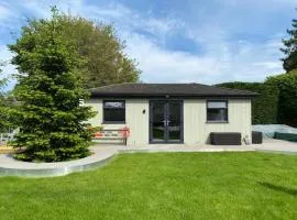 THE LODGE Touch of the Alps in West Sussex