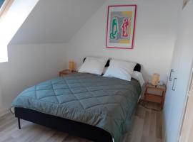 Appartement dans petite ville près de Reims โรงแรมในFismes
