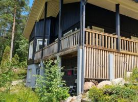 Villa Nuutti โรงแรมในSauvo