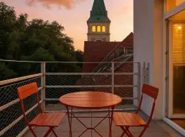 Elegant Terrace Suite - Heart of Old Town
