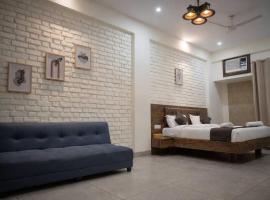 Hotel Imperial Stayz Sector 42, khách sạn ở Gurgaon