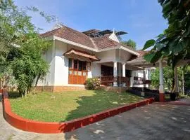 Heritage Home Near Cochin Airport in 5-Acre Farm