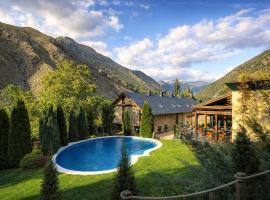 Hotel Riberies & Spa by RdA Hotels, hotel em Llavorsí