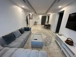 Pinnacle Row Panoramic 2BR Oasis