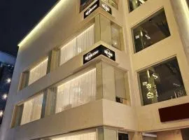 REON STAY in Gwangalli 2min to Beach Perfect for Families & Friends