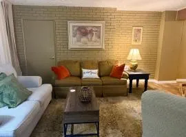 Cozy Cabin Vibe in the City