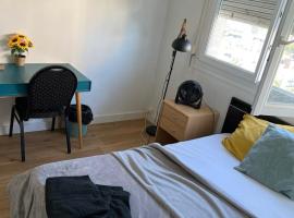 Chambre avec vue panoramique, hotel a Cachan