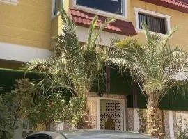 غرفه مطله على جبل آحد