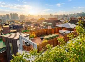 HT Tailored Service Urban Retreat Gym and Garden