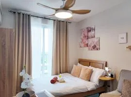 CityView Near Airport with Pool&Balcony