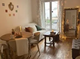 Iago city,appartement spacieux 2 chambres, hyper centre, aéroport et gare à proximité