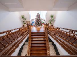 Private Garden Family Villa near Shanghai Disneyland, hotel a Xangai