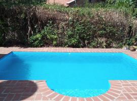 casitadearminda-II, ξενοδοχείο σε Villa Las Rosas