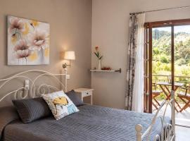 Nikos & Vivi Studios, hotel a Perivólion